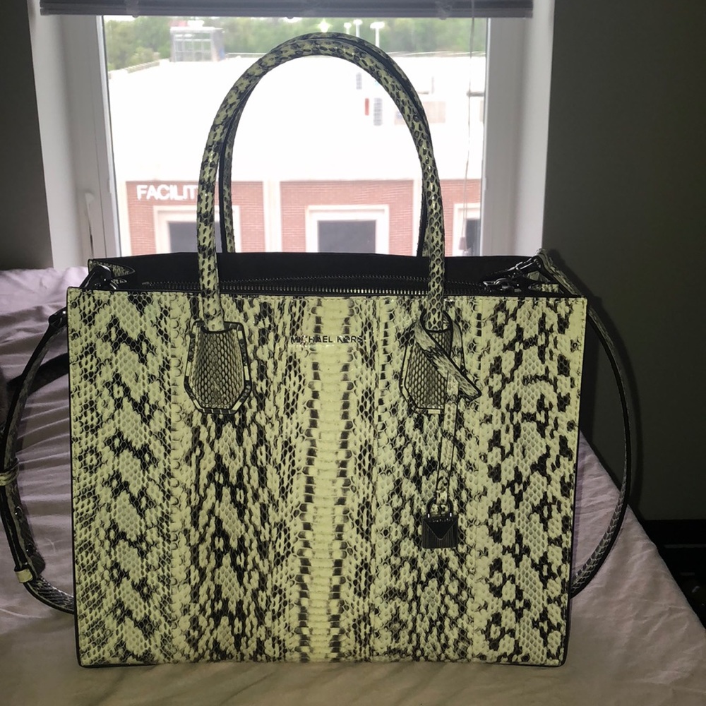 ❌SOLD❌Michael Kors Snake Skin Mercer Satchel